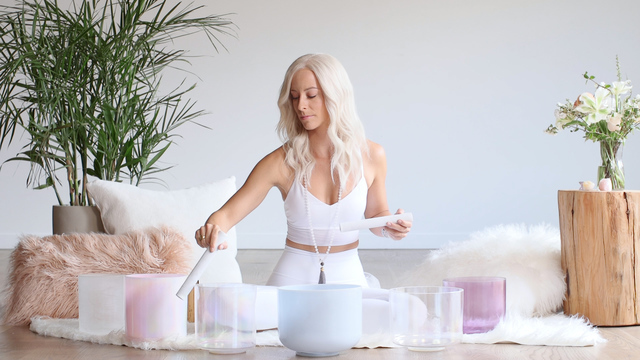 حمام صوتی با کاسه تبتی