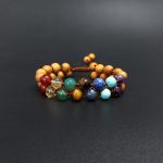 دستبند دو ردیفه هفت چاکرا و چوب معطر صندل کد48