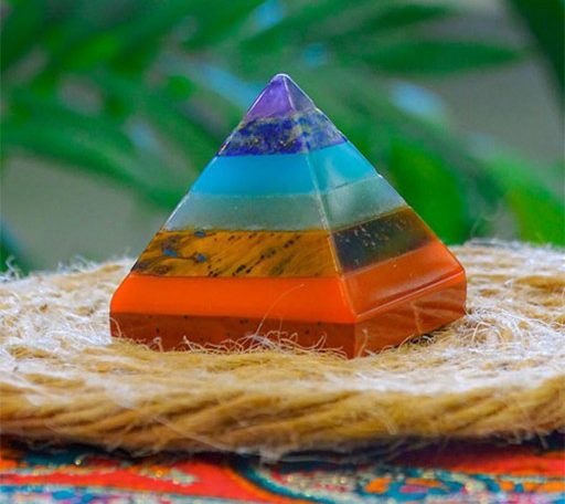 هرم سنگ هفت چاکرا