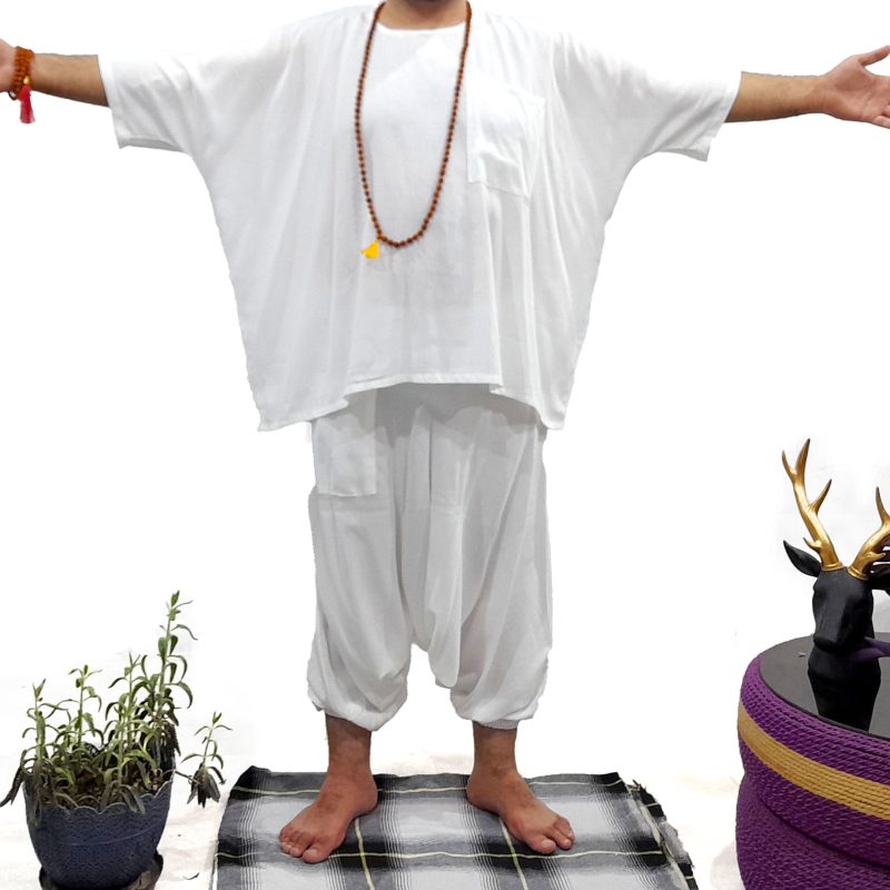 ست شلوار تبتی و تن پوش سفید کد 230011