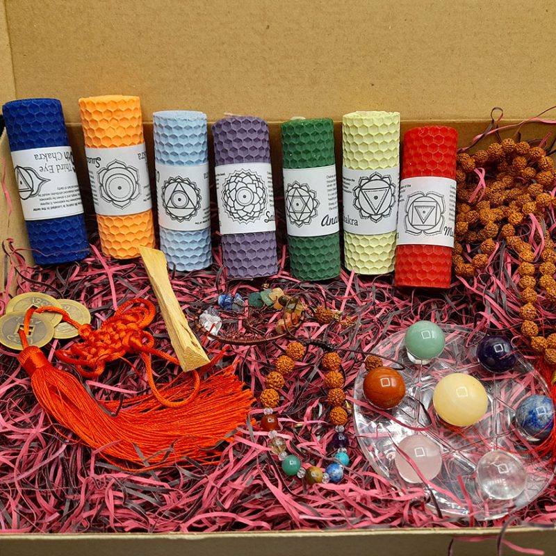 شمع هفت چاکرا گردنبند درخت زندگی هفت چاکرا 320014 دستبند هفت چاکرا 310037 آویز ایچینگ 3 عددی ست سنگ هفت چاکرا رودراکشا 8 میل گره دار