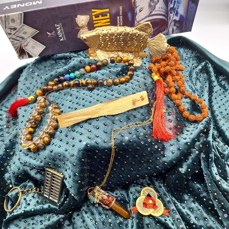 عود 50 گرمی ثروت رودراکشا 8 میل گره دار چوب پالوسانتو تسبیح سنگ چشم ببر و هفت چاکرا 630006 مجسمه ماهی آویز ایچینگ 3 عددی گردنبند منشور چشم ببر و هفت چاکرا 320065 دستبند چشم ببر و سیترین 310052 جاسوئیچی چرتکه