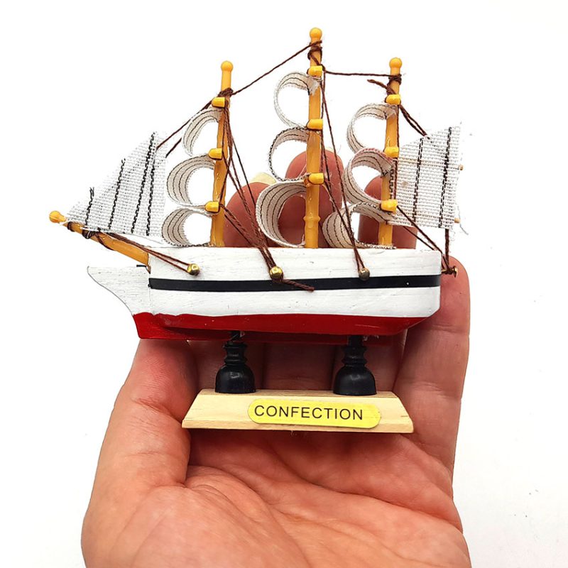 کشتی بادبانی سفید قرمز 10سانتیمتر کد 720022