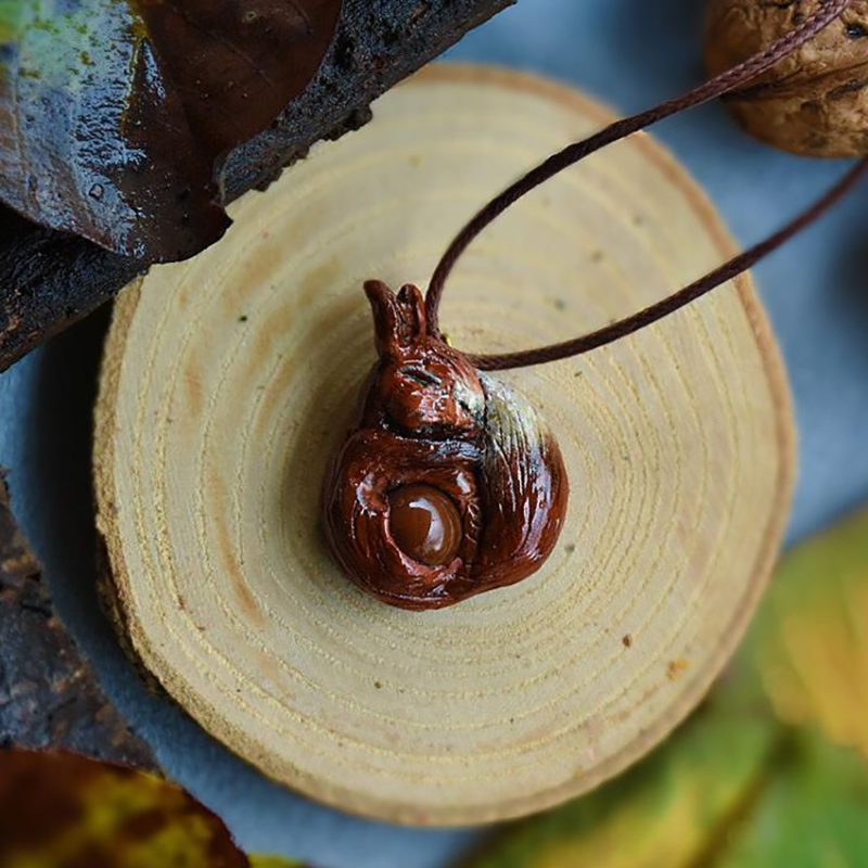 گردنبند جادویی سنجاب با سنگ عقیق کد 320091