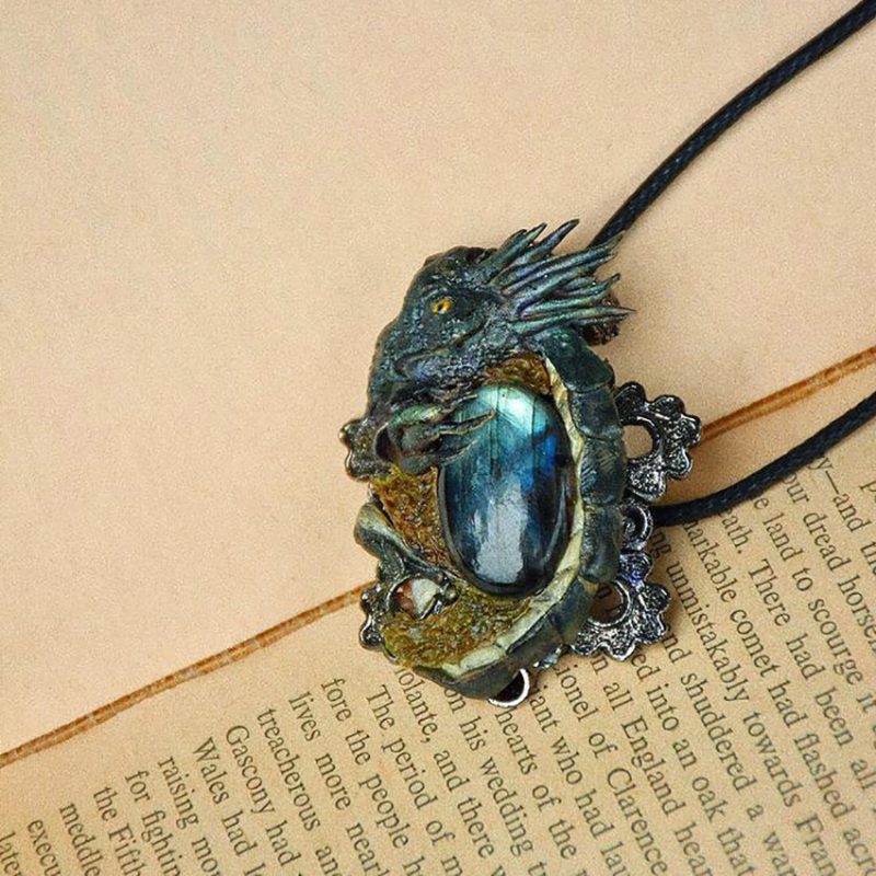 گردنبند سنگ لابرادوریت اژدها کد 320100