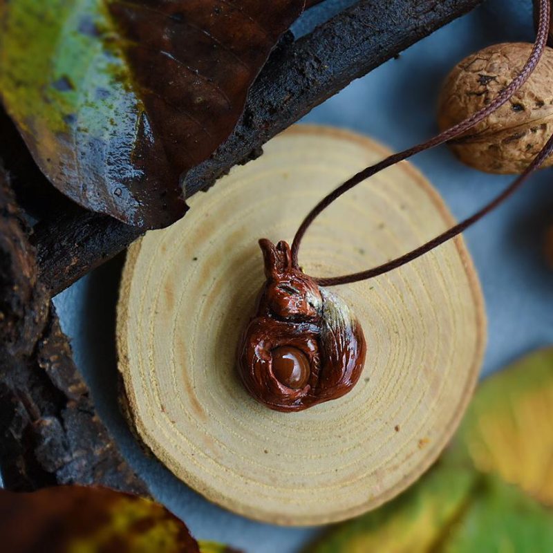 گردنبند جادویی سنجاب با سنگ عقیق کد 320091