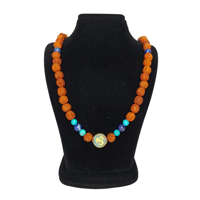 گردنبند رود راکشا و سنگ فیروزه و رودونیت با آویز تبتی آم کد320023