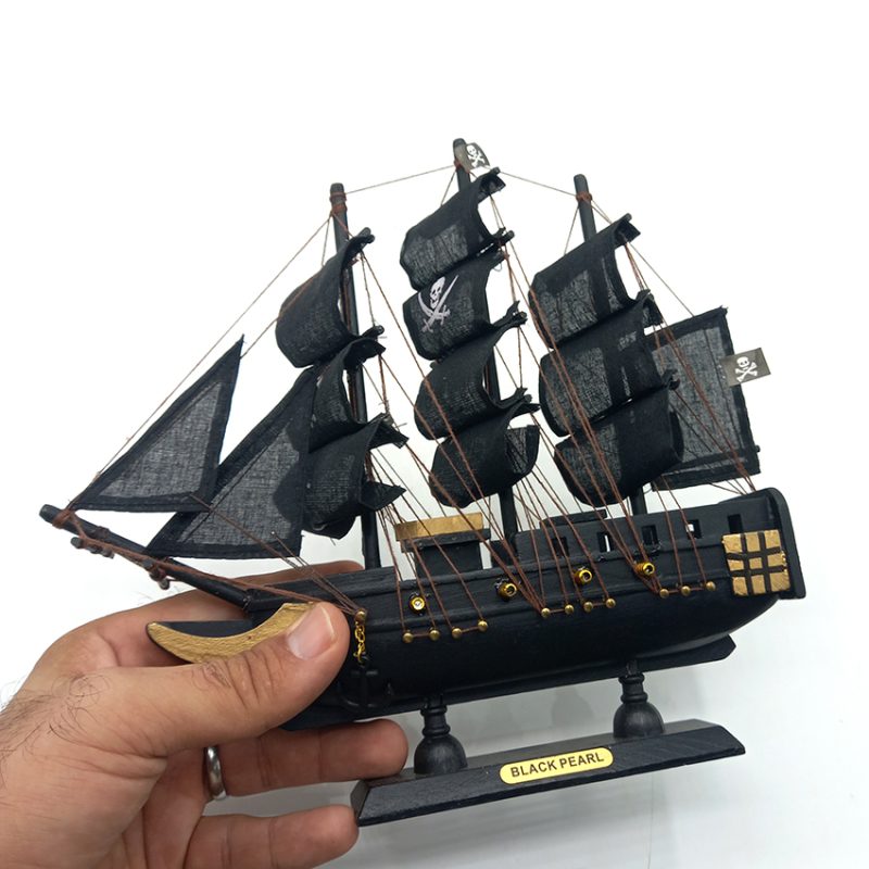 ماکت کشتی مروارید سیاه ۲۴ سانتیمتری