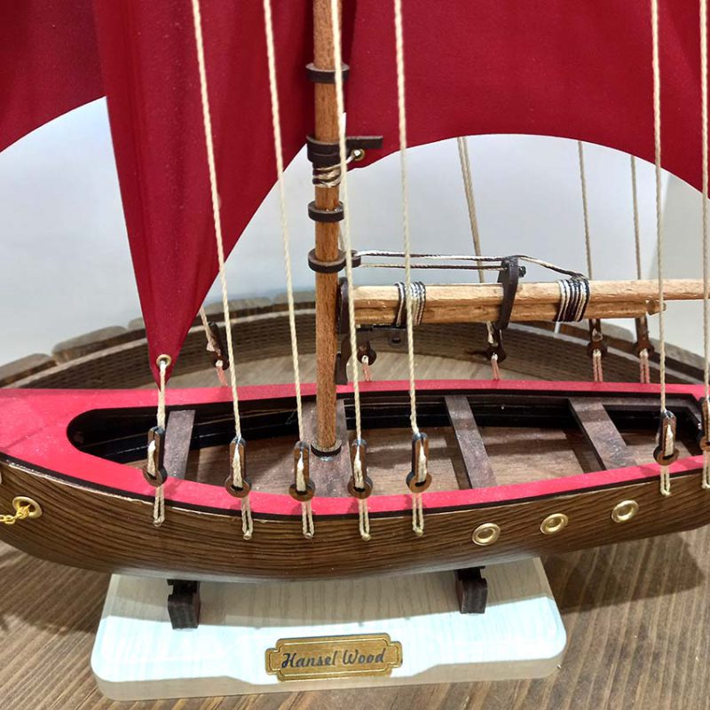 ماکت کشتی چوبی طول 40 سانتیمتری قرمز
