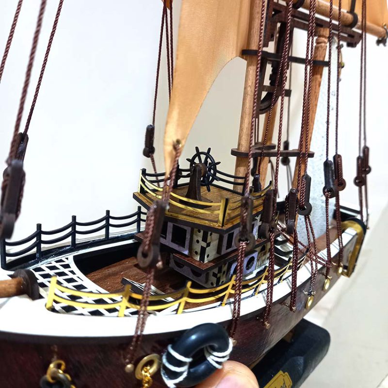 ماکت کشتی بادبانی چوبی فوق لوکس طول 40 سانتیمتری قهوه ای