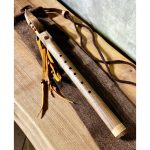 فلوت سرخپوستی لاکوتا با سنگ چشم ببر s1